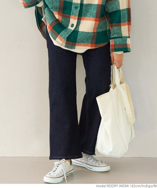 coca(coca)(コカ)の「裏起毛デニムワイドパンツ(デニムパンツ・レディース・インディゴブルー・S/M/L)」の5枚目の写真