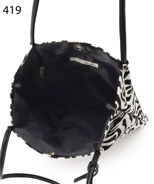 SHOO・LA・RUE(シューラルー)の「◆つまみハンドルトート(トートバッグ・レディース・ベージュ系/ブラック/グレー/ベージュ系6/ブラック系3/ブラウン系6・00)」の12枚目の写真