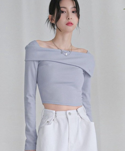 ALAND(エーランド)の「AVANDRESS/ショルダー長袖TEE 2180084(Tシャツ/カットソー・レディース・ライトブルー/ブラック・FREE)」の1枚目の写真