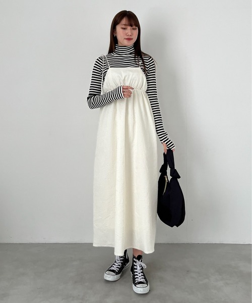 EPIMI E'PIMMY（エピミエピミー）の「ふくれジャガードボリュームキャミワンピ（ワンピース・レディース・ブラック/アイボリー・MEDIUM）」の6枚目の写真