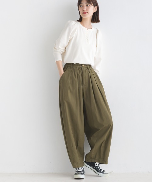 OMNES（オムネス）の「リブパワーショルダー長袖プルオーバー（その他トップス・レディース・オレンジ/ホワイト系その他/アイボリー/ブラック/オリーブ・FREE）」の13枚目の写真