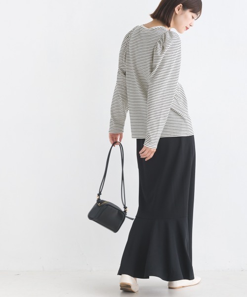 OMNES（オムネス）の「リブパワーショルダー長袖プルオーバー（その他トップス・レディース・オレンジ/ホワイト系その他/アイボリー/ブラック/オリーブ・FREE）」の18枚目の写真