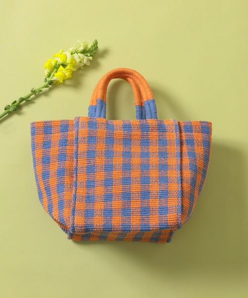 Ray BEAMS（レイビームス）の「Lilas Campbell × Ray BEAMS / 別注 チェック トートバッグ（トートバッグ・レディース・マルチ/ブラック・ONE SIZE）」の2枚目の写真