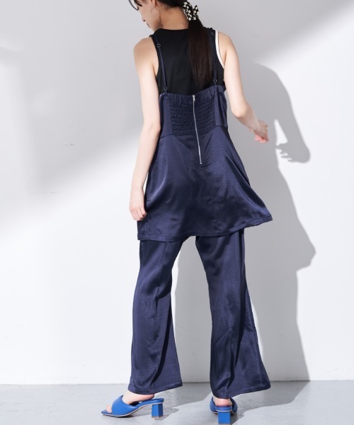 Solace（ソレイス）の「サテンキャミサロペット（サロペット/オーバーオール・レディース・ネイビー/ブラック・L/M）」の21枚目の写真