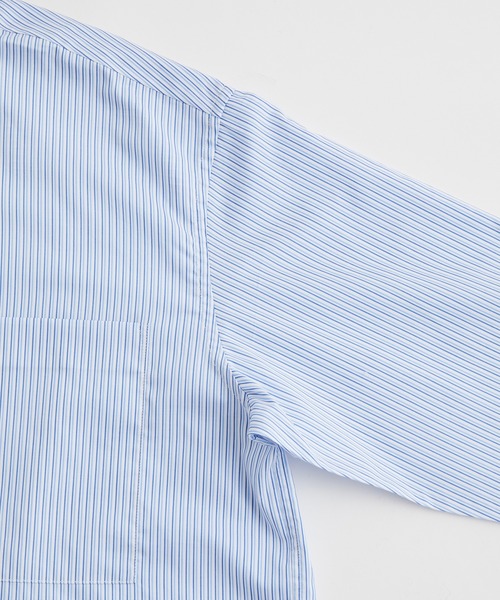 ADAM ET ROPE'（アダムエロペ）の「《FINAL PRICE》ストライプ ビッグシルエット レギュラーカラーシャツ/ロングシーズン着用可能（シャツ/ブラウス・メンズ・ブルー系その他4・M/L）」の4枚目の写真