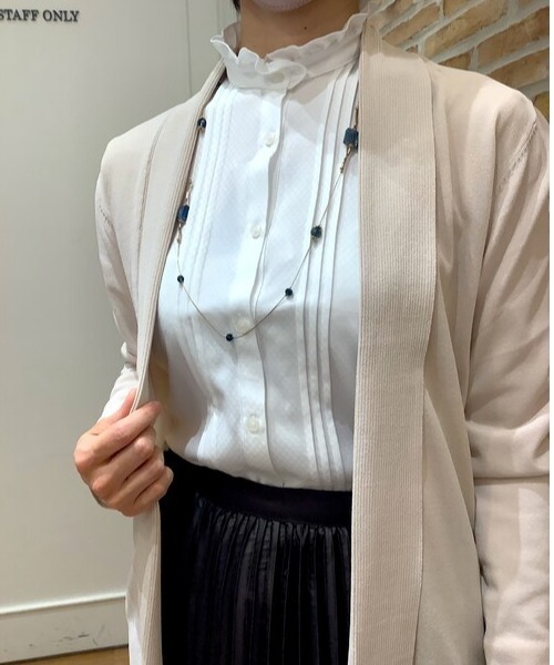 Pitta Re:)(ピッタリ)の「前立てリブトッパー ニットカーディガン(カーディガン/ボレロ・レディース・ネイビー/ブラック/ライトベージュ/イエロー×グリーン・M/L)」の21枚目の写真