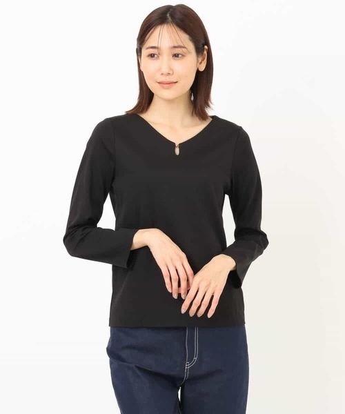 OFUON le MK(オフオンルエムケー)の「フロントホックデザインカットソー/洗える(Tシャツ/カットソー・レディース・ホワイト/ブラック・40/38)」の21枚目の写真