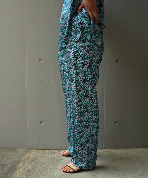 BANANATIME（バナナタイム）の「BANANATIME(バナナタイム )EASY PANTS CHEVRON FISH GREENBLUE（その他パンツ・メンズ・ブルー・M）」の3枚目の写真