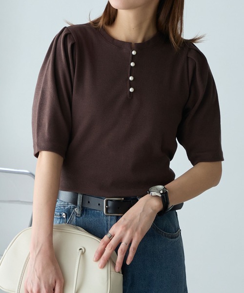 パールボタン ヘンリーネック パフスリーブ半袖Tシャツ（Tシャツ
