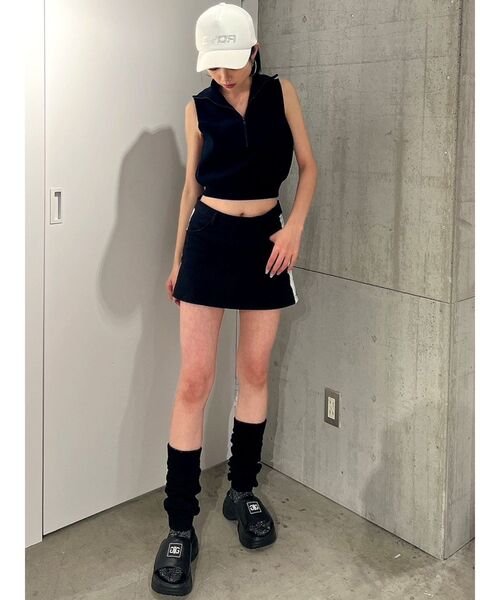 GYDA（ジェイダ）の「サイドラインスウエットスカートライクショートパンツ（スカート・レディース・ブラック/グレー・SMALL/MEDIUM）」の10枚目の写真