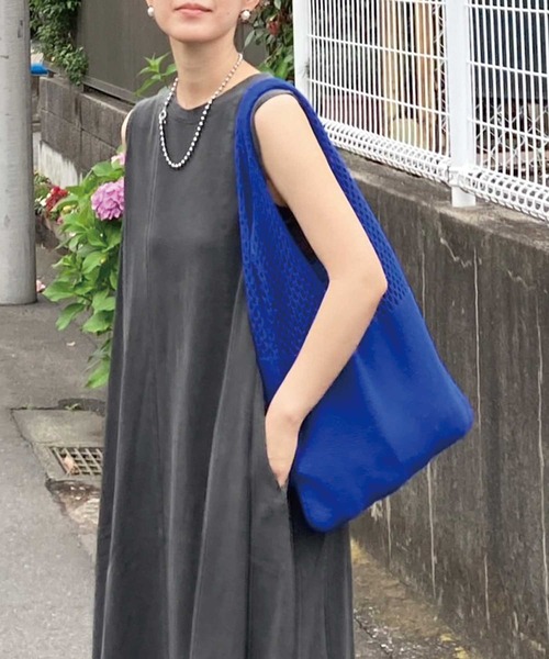 CORNERS（コーナーズ）の「メッシュ編みショルダーバッグ（ショルダーバッグ・レディース・アイボリー/ベージュ/ブラック/ブルー/ブラウン/マスタード/カーキ/パープル・FREE）」の6枚目の写真