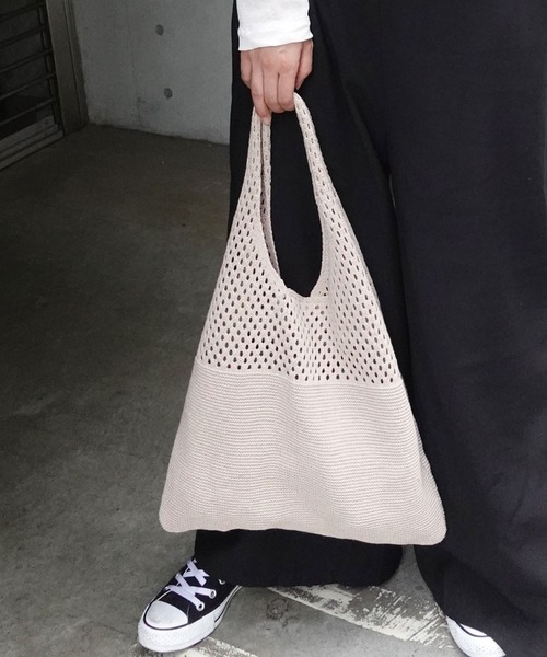 CORNERS（コーナーズ）の「メッシュ編みショルダーバッグ（ショルダーバッグ・レディース・アイボリー/ベージュ/ブラック/ブルー/ブラウン/マスタード/カーキ/パープル・FREE）」の16枚目の写真
