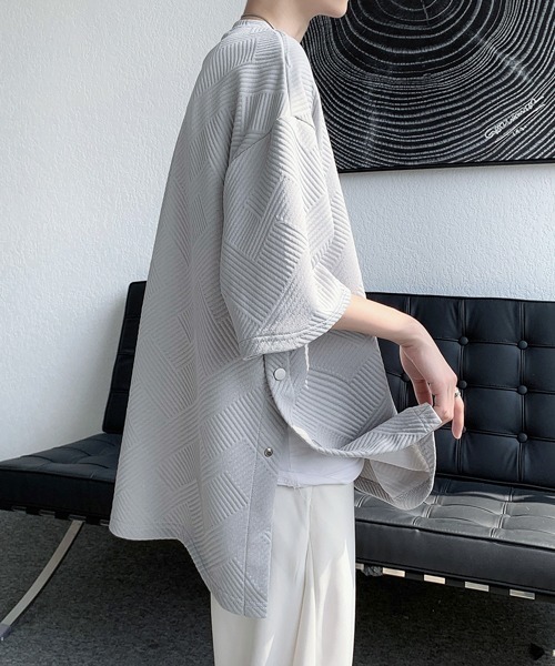 FVLMEN(フルメン)の「【FVLMEN】side slit button halfsleeve tee/サイド スリット ボタン ハーフスリーブ T(Tシャツ/カットソー・メンズ・ホワイト/ブラック/グレー・MEDIUM/LARGE/X-LARGE)」の3枚目の写真