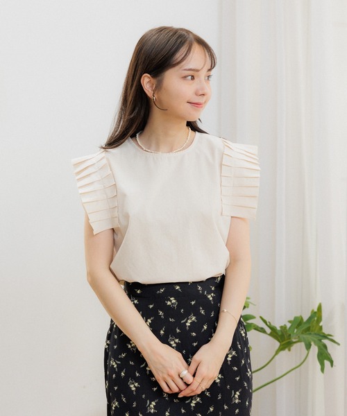flower（フラワー）の「ショルダープリーツトップ（Tシャツ/カットソー・レディース・ブラウン/アイボリー・FREE）」の22枚目の写真