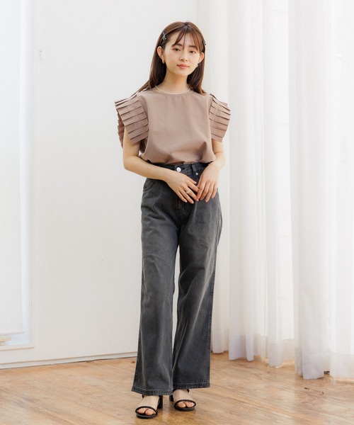 flower（フラワー）の「ショルダープリーツトップ（Tシャツ/カットソー・レディース・ブラウン/アイボリー・FREE）」の12枚目の写真