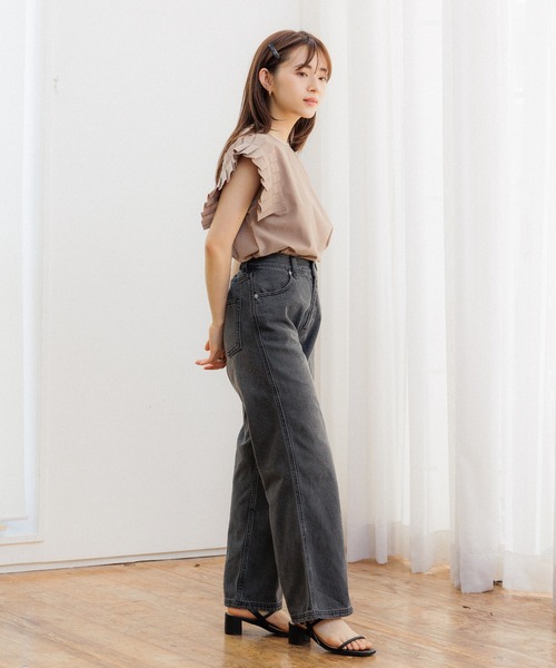 flower（フラワー）の「ショルダープリーツトップ（Tシャツ/カットソー・レディース・ブラウン/アイボリー・FREE）」の13枚目の写真