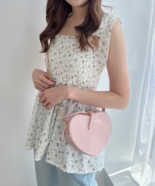 one after another NICE CLAUP(ワンアフターアナザーナイスクラップ)の「NCエンブレムハートショルダーバッグ(ショルダーバッグ・レディース・アイボリー/ピンク/ブラック・FREE)」の20枚目の写真