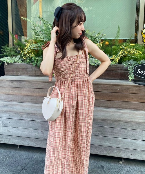 one after another NICE CLAUP(ワンアフターアナザーナイスクラップ)の「NCエンブレムハートショルダーバッグ(ショルダーバッグ・レディース・アイボリー/ピンク/ブラック・FREE)」の5枚目の写真