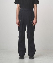 Juha（ユハ）の「HIGHTWISTED CARGO PANTS（カーゴパンツ）」