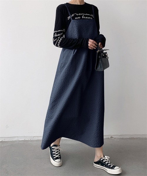 Ritzy(リッツィー)の「ぽこぽこ ジャガードキャミソールワンピース(ワンピース・レディース・ブラック/ベージュ/ネイビー・M/L)」の5枚目の写真
