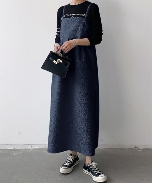 Ritzy(リッツィー)の「ぽこぽこ ジャガードキャミソールワンピース(ワンピース・レディース・ブラック/ベージュ/ネイビー・M/L)」の8枚目の写真