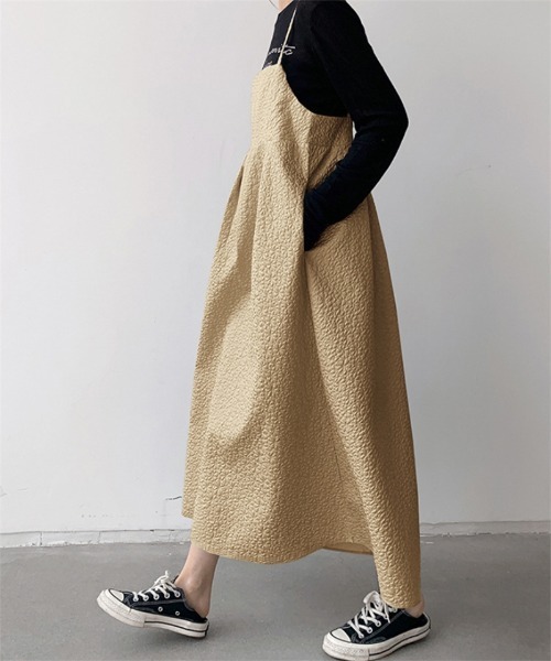 Ritzy(リッツィー)の「ぽこぽこ ジャガードキャミソールワンピース(ワンピース・レディース・ブラック/ベージュ/ネイビー・M/L)」の14枚目の写真