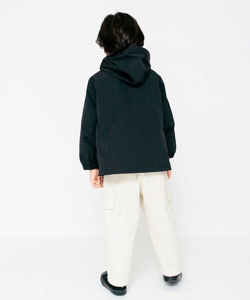 BRANSHES（ブランシェス）の「【男女兼用】3WAYマウンテンパーカー（パーカー・キッズ・ベージュ/ブラック・150/140/130/100/110/120）」の17枚目の写真