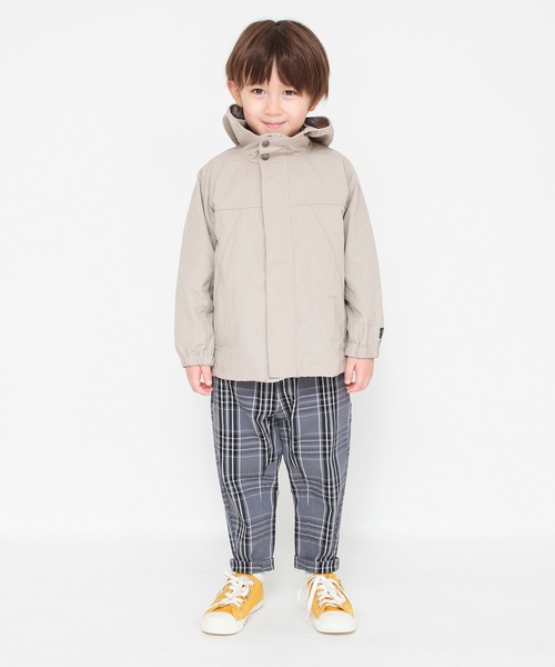 BRANSHES（ブランシェス）の「【男女兼用】3WAYマウンテンパーカー（パーカー・キッズ・ベージュ/ブラック・150/140/130/100/110/120）」の3枚目の写真