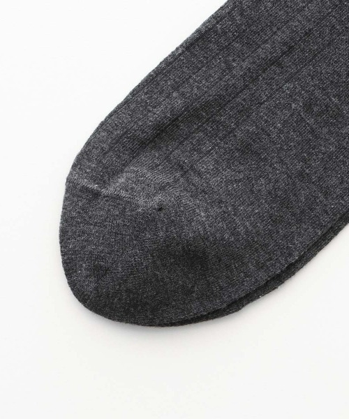 Calvin Klein(カルバン・クライン)の「【3足セット】Calvin Klein メンズ 抗菌防臭 ストライプ ビジネスソックス 92572200(ソックス/靴下・メンズ・その他1・25-27CM)」の7枚目の写真