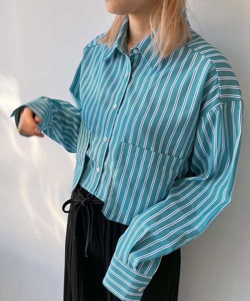 AS KNOW AS plus（アズノゥアズプラス）の「◎BIGポケット付き　ショート丈シャツ（シャツ/ブラウス・レディース・オフホワイト/グリーン系その他/ブルー系その他・FREE）」の3枚目の写真