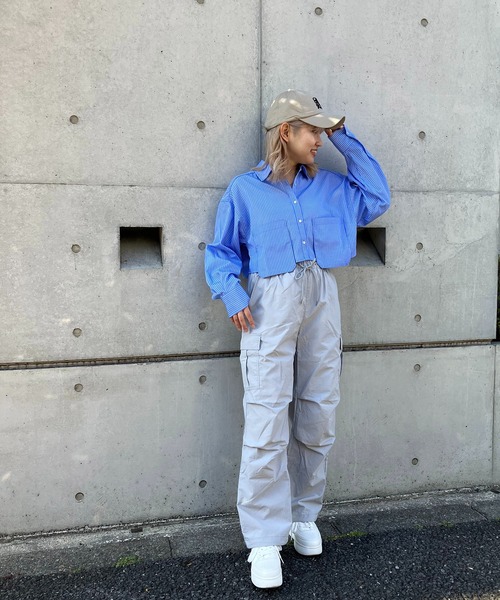 AS KNOW AS plus（アズノゥアズプラス）の「◎BIGポケット付き　ショート丈シャツ（シャツ/ブラウス・レディース・オフホワイト/グリーン系その他/ブルー系その他・FREE）」の20枚目の写真