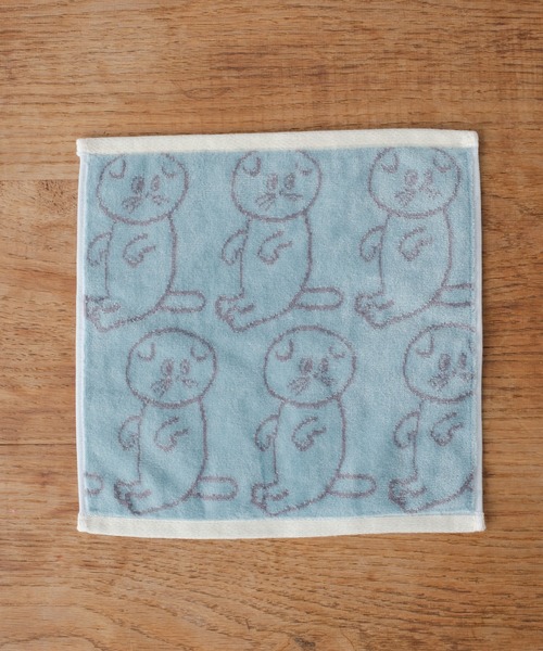 BIRTHDAY BAR（バースデイバー）の「【みやぎちか×BIRTHDAY BAR】総柄タオルハンカチ（ハンカチ/ハンドタオル・レディース・ブルー/ピンク/グレー・フリー）」の2枚目の写真
