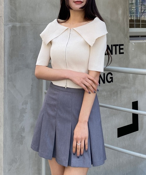 INGNI（イング）の「ビッグカラーフロントジップ半袖ニットカーディガン（Tシャツ/カットソー・レディース・ブラック/オフホワイト/ブルー/ピンク・M）」の5枚目の写真