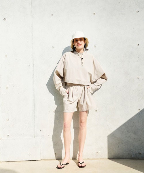 N.O.R.C(ノーク)の「ラッシュガードショートパンツ(その他パンツ・レディース・グレイッシュベージュ/ブラック/ブルー・フリー)」の22枚目の写真