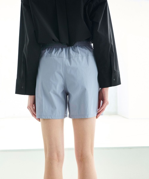 N.O.R.C(ノーク)の「ラッシュガードショートパンツ(その他パンツ・レディース・グレイッシュベージュ/ブラック/ブルー・フリー)」の12枚目の写真