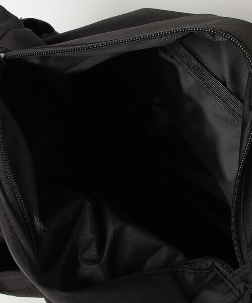 .KOM（ドットコム）の「『.KOM/ドットケーオーエム』ドロストポケットショルダーバッグ【Y】【CN】（ショルダーバッグ・レディース・グレー/ブラック・FREE）」の5枚目の写真