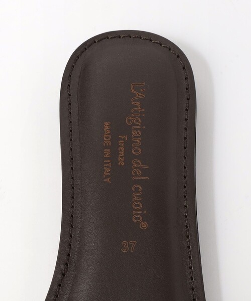 green label relaxing（グリーンレーベルリラクシング）の「【別注】＜LARTIGIANO DEL CUOIO＞フラットサンダル（サンダル・レディース・ブラック/ダークブラウン・36/37/38）」の10枚目の写真