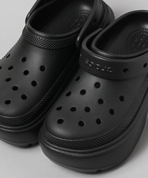JEANASIS（ジーナシス）の「【crocs】ストンプ クロッグ/127572（サンダル・レディース・ホワイト/ブラック・LARGE/MEDIUM）」の8枚目の写真