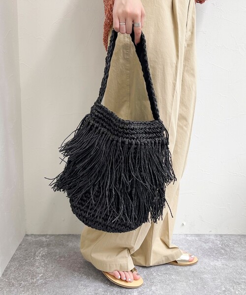fredy emue（フレディエミュ）の「ペーパーフリンジワンハンドル（トートバッグ・レディース・ブラック/ベージュ・FREE）」の9枚目の写真