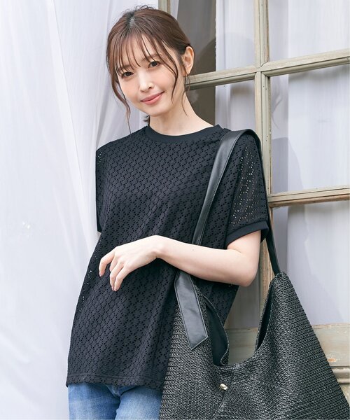 ikka(イッカ)の「アイレットレースプルオーバー(Tシャツ/カットソー・レディース・ブラック/オフホワイト/ブルー/モカ・S/M/L)」の1枚目の写真