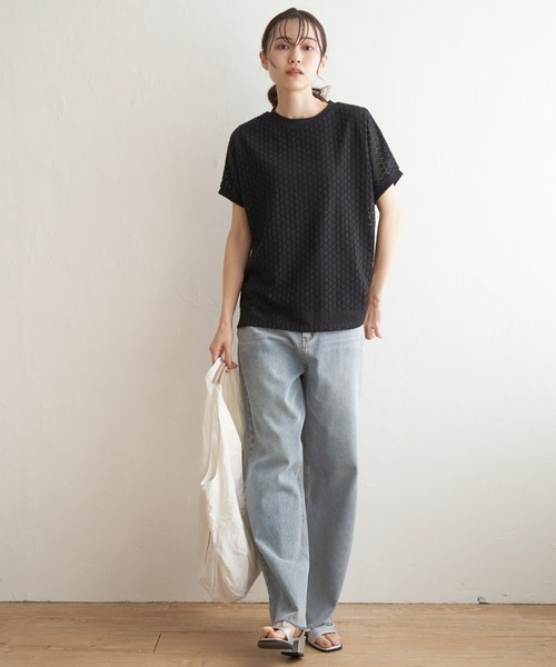 ikka(イッカ)の「アイレットレースプルオーバー(Tシャツ/カットソー・レディース・ブラック/オフホワイト/ブルー/モカ・S/M/L)」の7枚目の写真