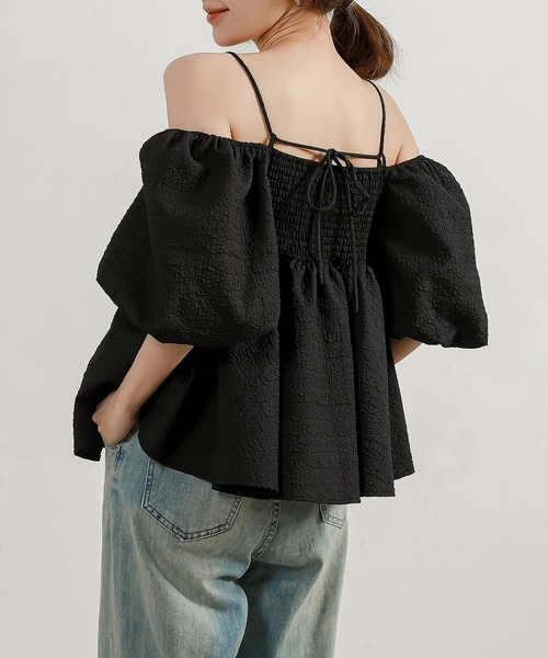 DAY CLOSET(デイ クローゼット)の「レディース 2WAYオフショル&スクエアネックのランタンスリーブペプラムブラウス(シャツ/ブラウス・レディース・ブルー/ブラック/ホワイト/ピンク/グレー・FREE)」の3枚目の写真