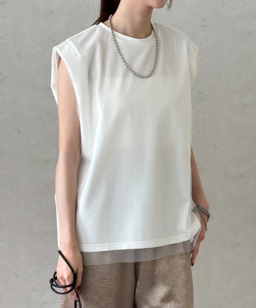 Per sist ence(パーシエンス)の「チュールドッキングノースリーブトップス(Tシャツ/カットソー・レディース・チャコールグレー/アイボリー/ブラック・FREE)」の2枚目の写真