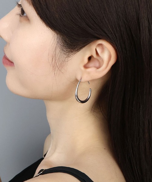 CEMONEMO(セモネモ)の「【金属アレルギー対応】 オーバル ドロップ フックピアス / サージカルステンレス 316L(ピアス(両耳用)・レディース・ゴールド/シルバー・FREE)」の17枚目の写真