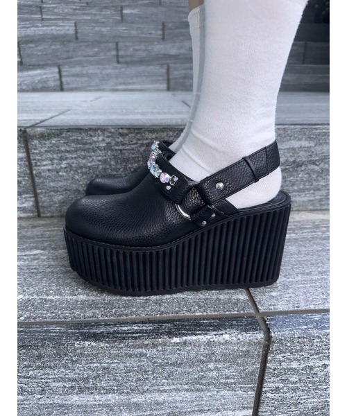 PAMEO POSE（パメオポーズ）の「Multi Bijou Sabot Shoes（サンダル・レディース・アイボリー/ブラック・37/38/39）」の12枚目の写真