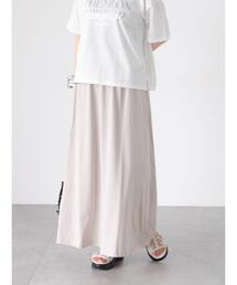 カットフレアスカート