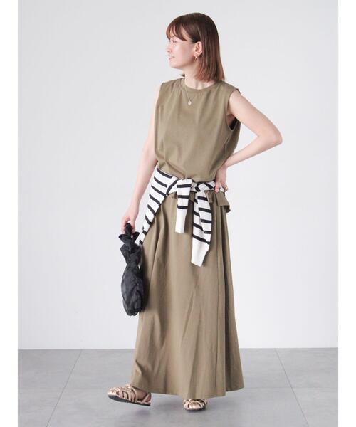 Lugnoncure(ルノンキュール)の「カットフレアスカート(スカート・レディース・ブラック/グレー/カーキ・F)」の18枚目の写真