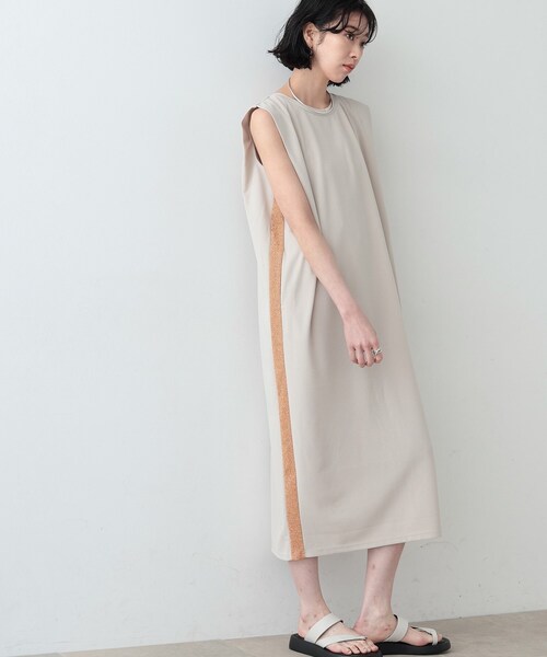 GALLEST(ギャレスト)の「◆サイドラインカットジャージワンピース(ワンピース・レディース・ライトグレー/ブラック・36/38)」の1枚目の写真