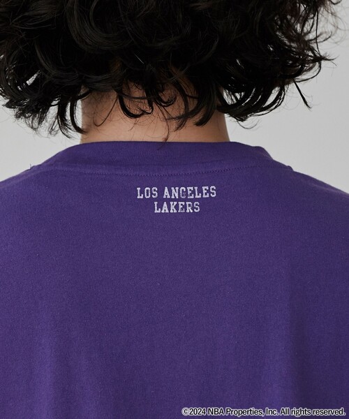 coen(コーエン)の「NBA別注グラフィックTシャツ(WEB限定カラー)(Tシャツ/カットソー・メンズ・ホワイト/ライトブルー/ブラック/ダークグリーン/パープル/ネイビー/その他1/その他2・M/L/XL)」の10枚目の写真