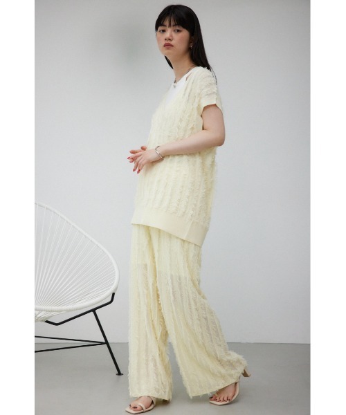 AZUL by moussy(アズールバイマウジー)の「シアーフリンジニットパンツ(スラックス・レディース・アイボリー/ブラック/グレー・SMALL/MEDIUM)」の19枚目の写真